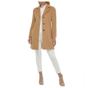 Classic Tan Trench Coat for Women